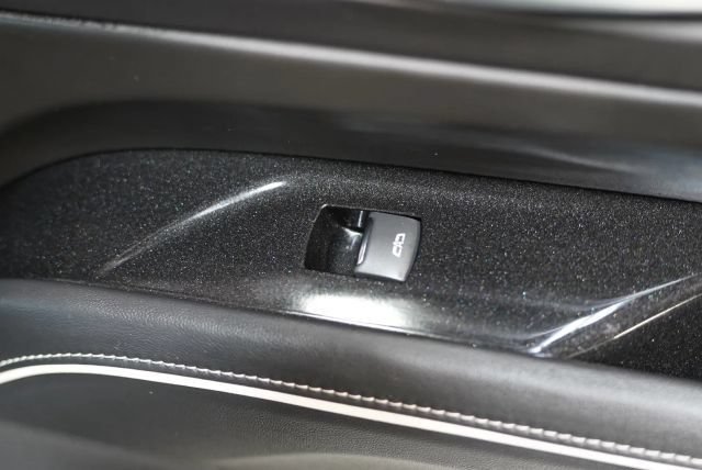 Used 2023 Cadillac Escalade V AWD/4WD image 57