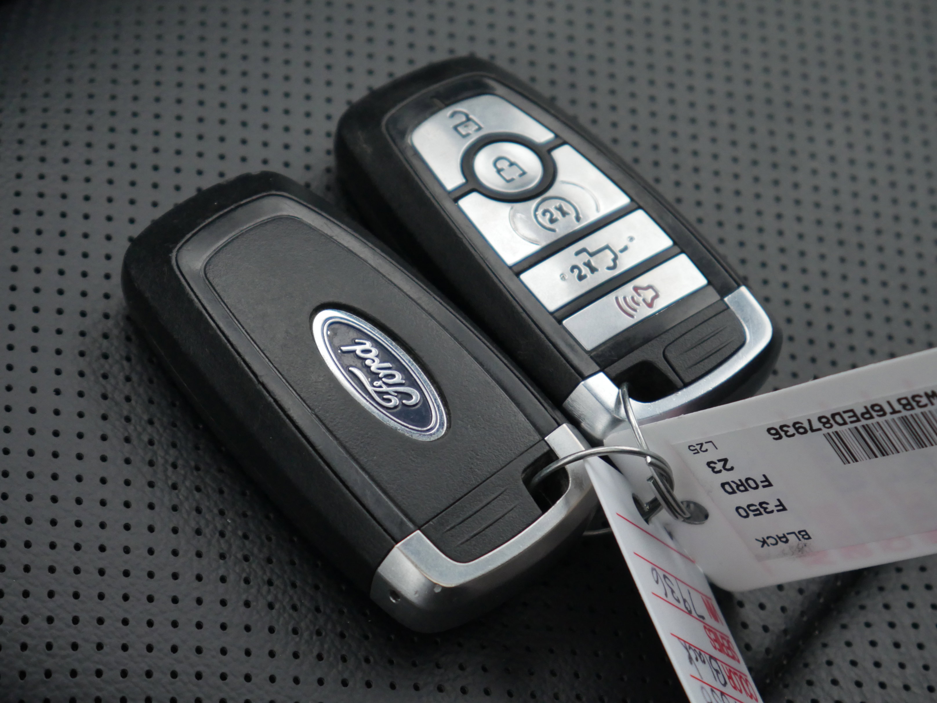 Certified 2023 Ford F350 Lariat w/ Black Appearance Package image 44