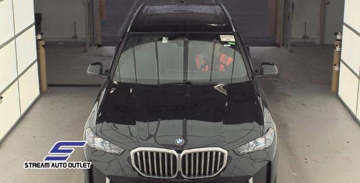 Used 2024 BMW X5 xDrive40i w/ Premium Package image 9