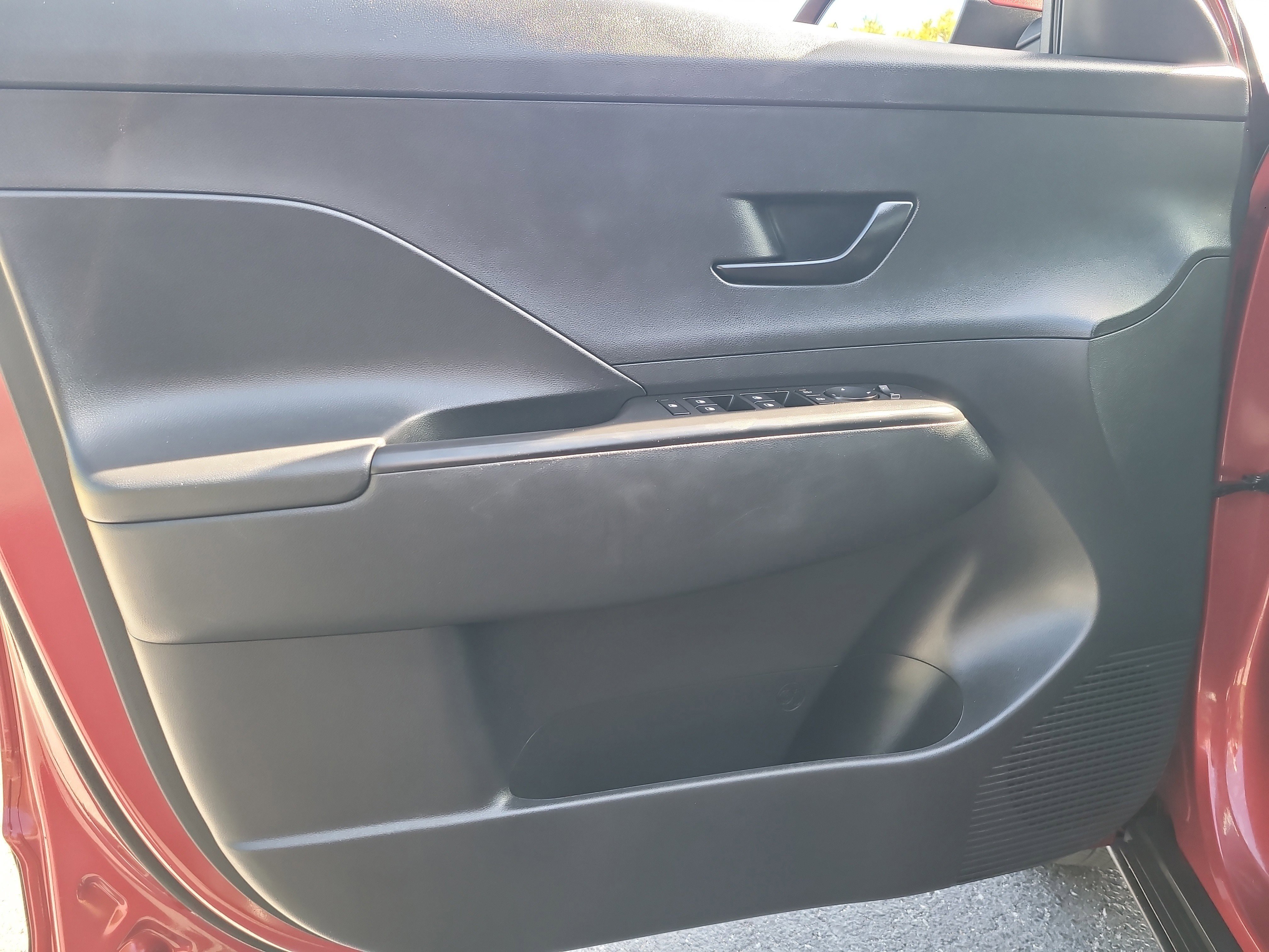 Used 2024 Hyundai Kona SEL image 14