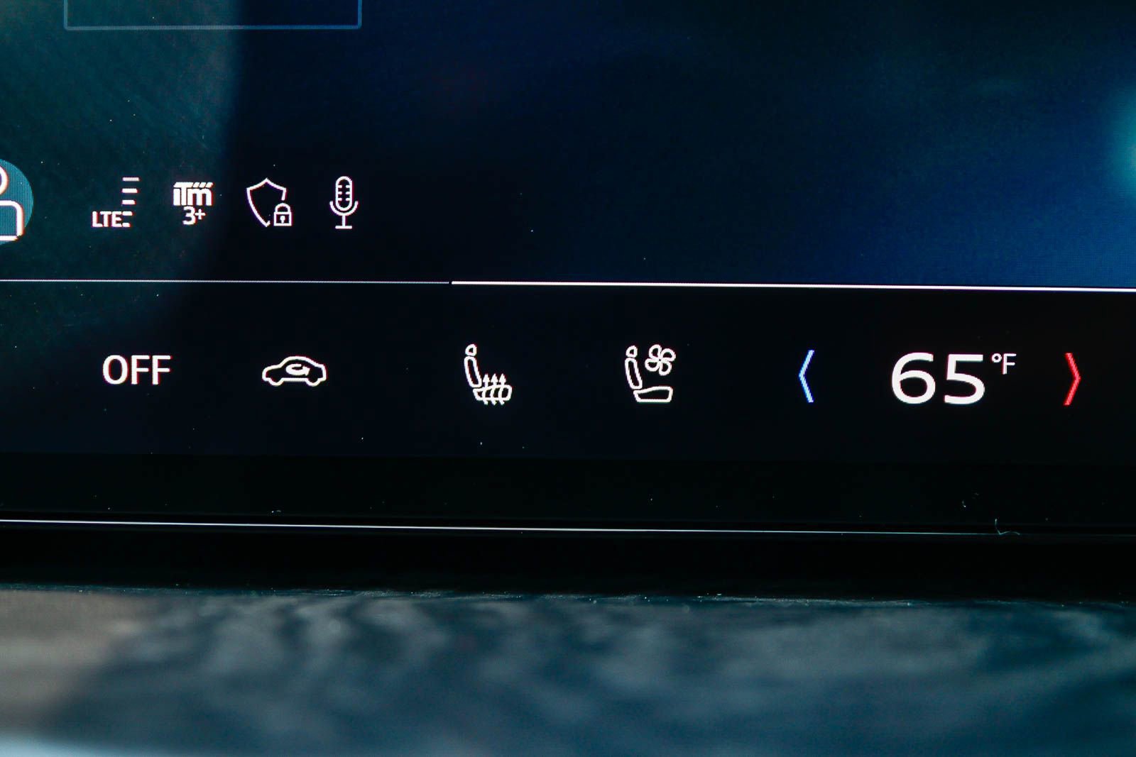 Certified 2025 Audi Q5 Premium Plus w/ Premium Plus image 29