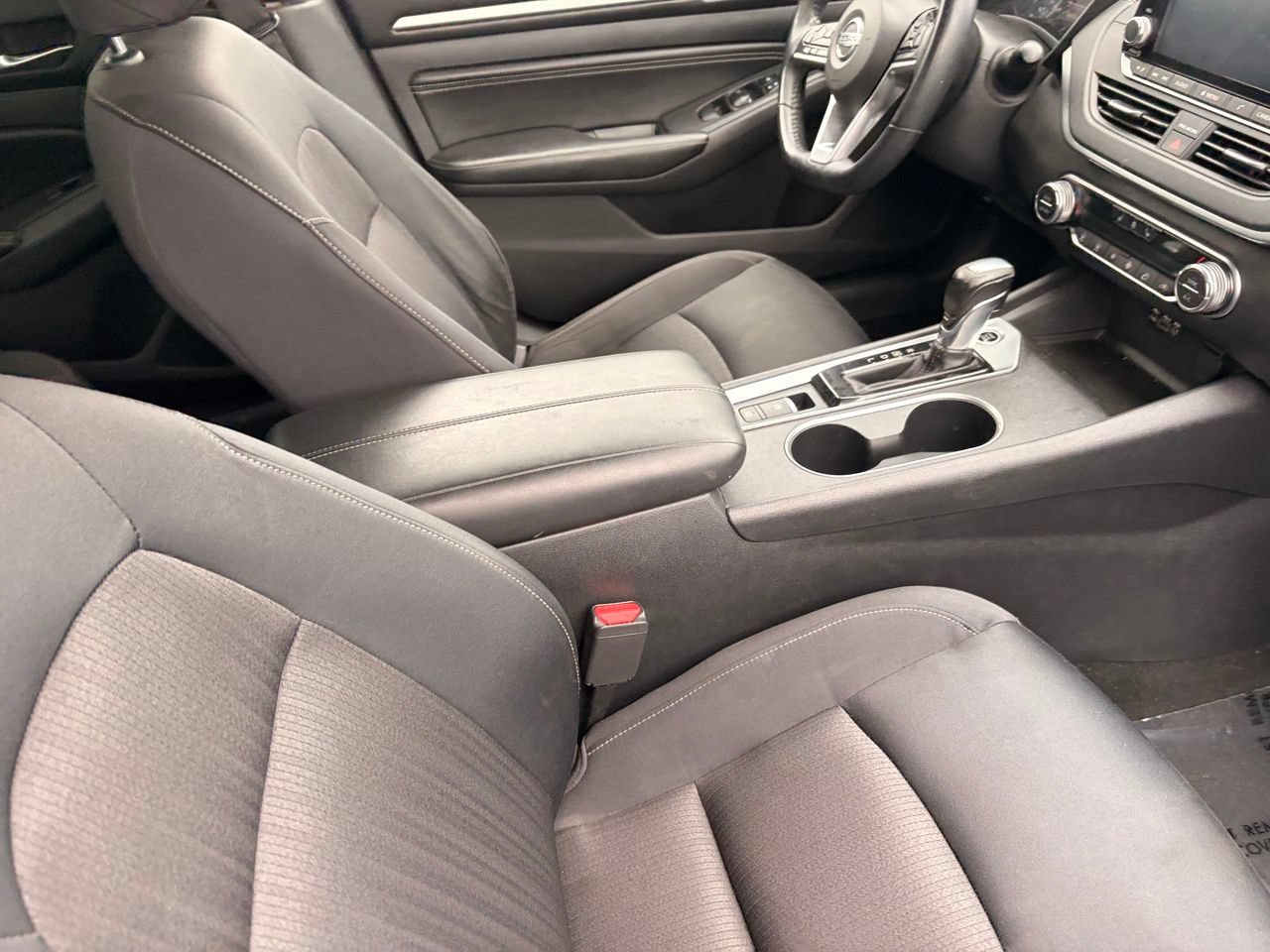 Used 2019 Nissan Altima 2.5 SV FWD image 11