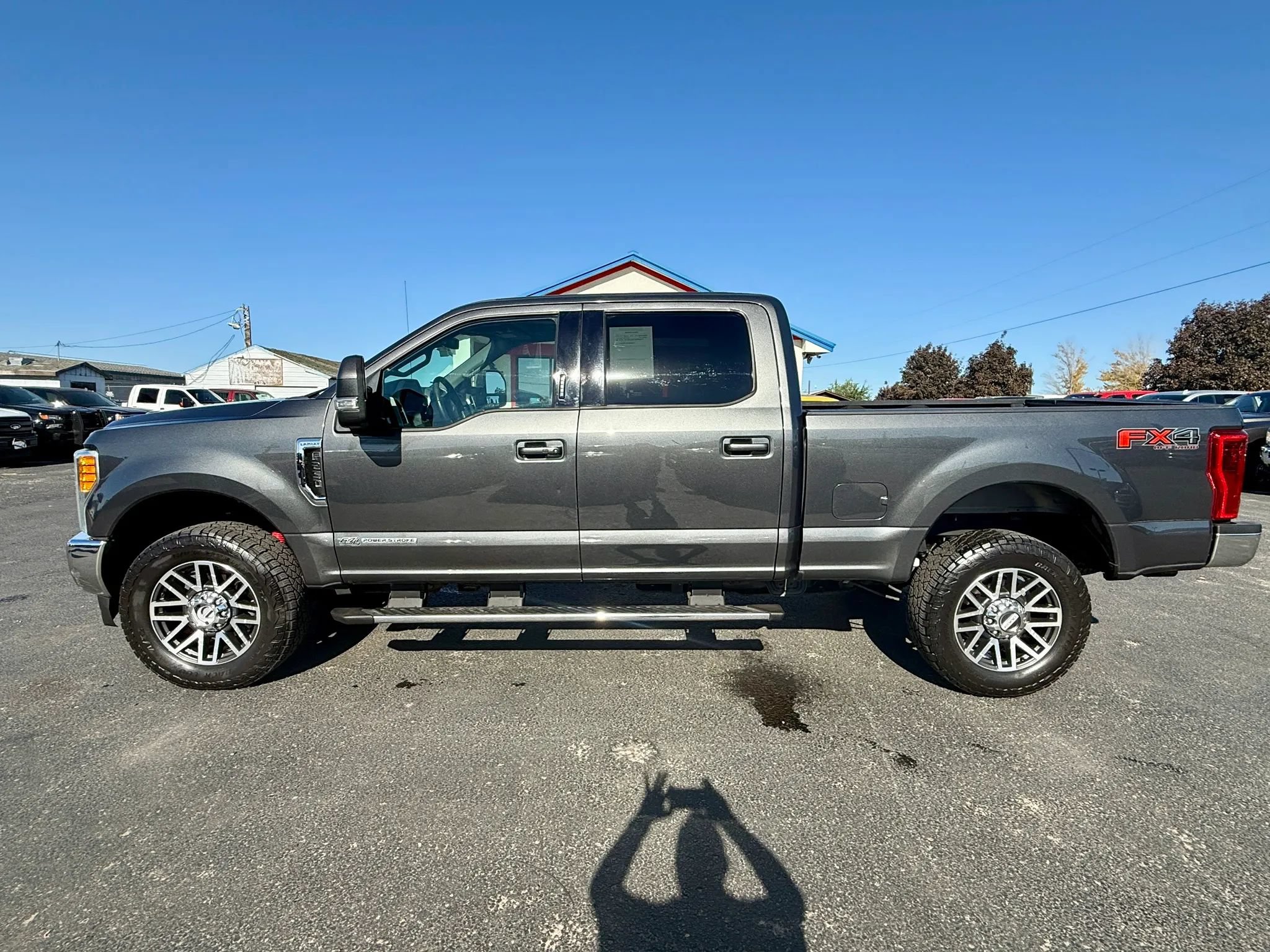 Used 2017 Ford F250 Lariat AWD/4WD image 2