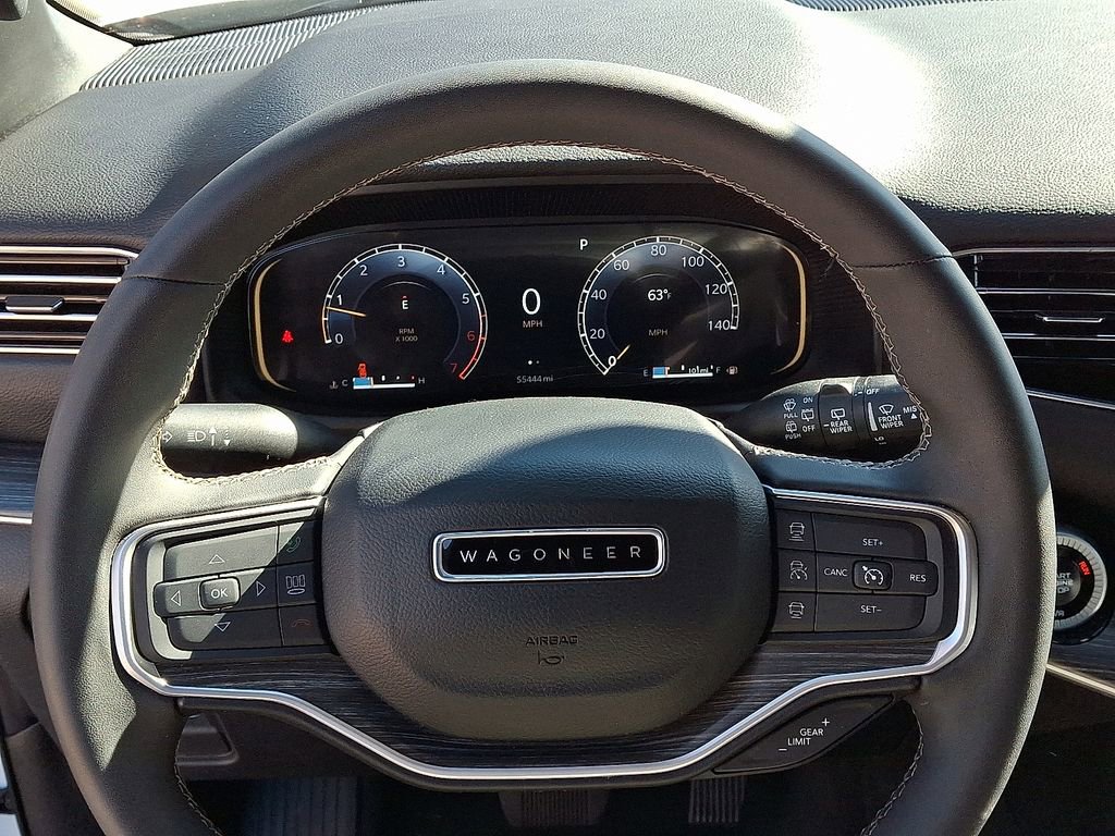 Used 2024 Jeep Wagoneer Series II w/ Flexible Seating Group image 21
