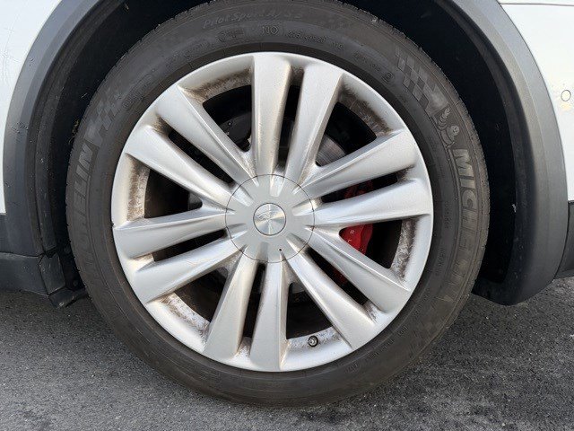 Used 2016 Tesla Model X P90D image 25