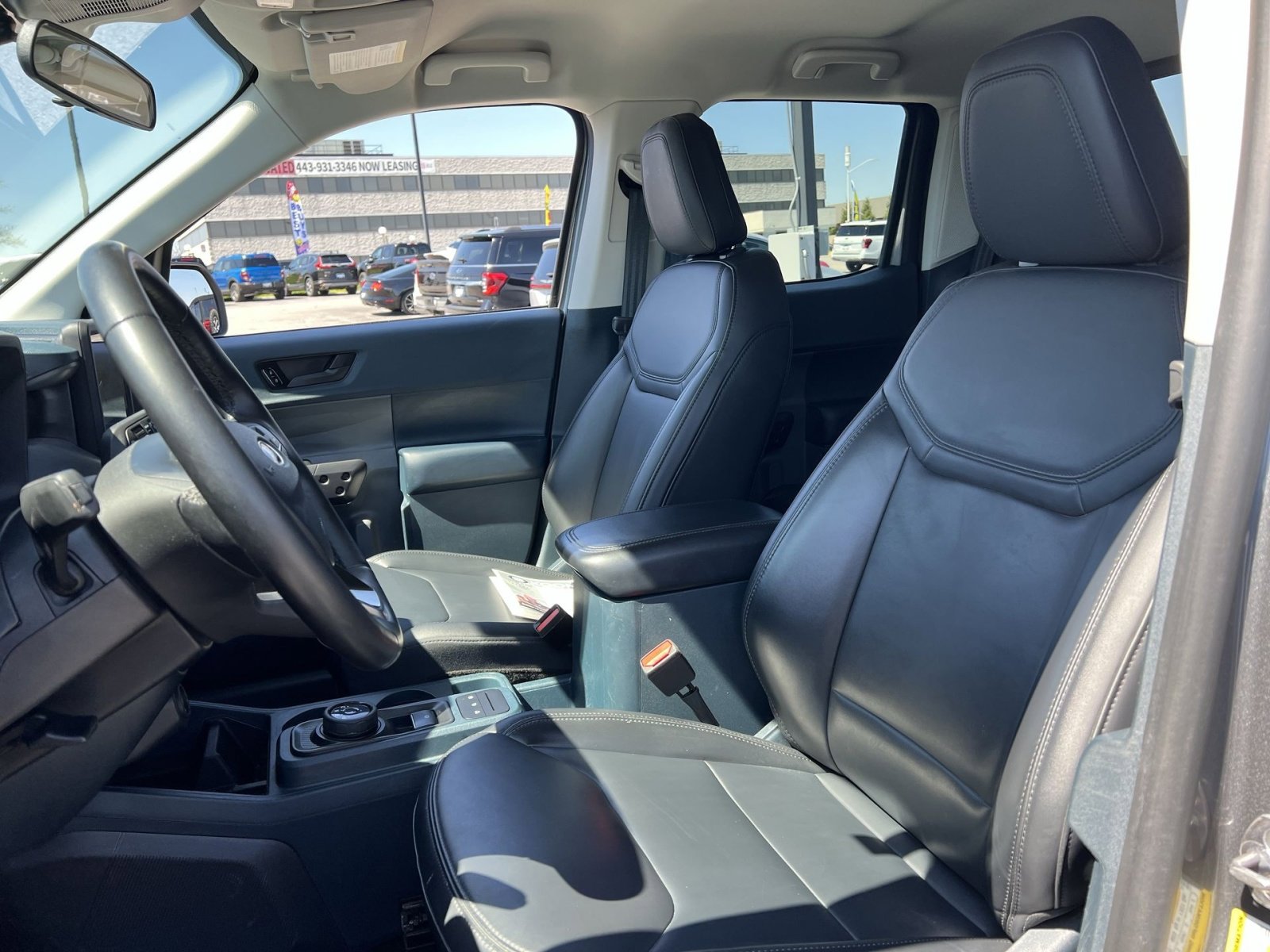 Used 2024 Ford Maverick Lariat w/ Black Appearance Package image 13