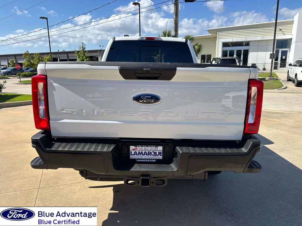 Certified 2025 Ford F250 XL w/ XL Off-Road Package AWD/4WD image 9