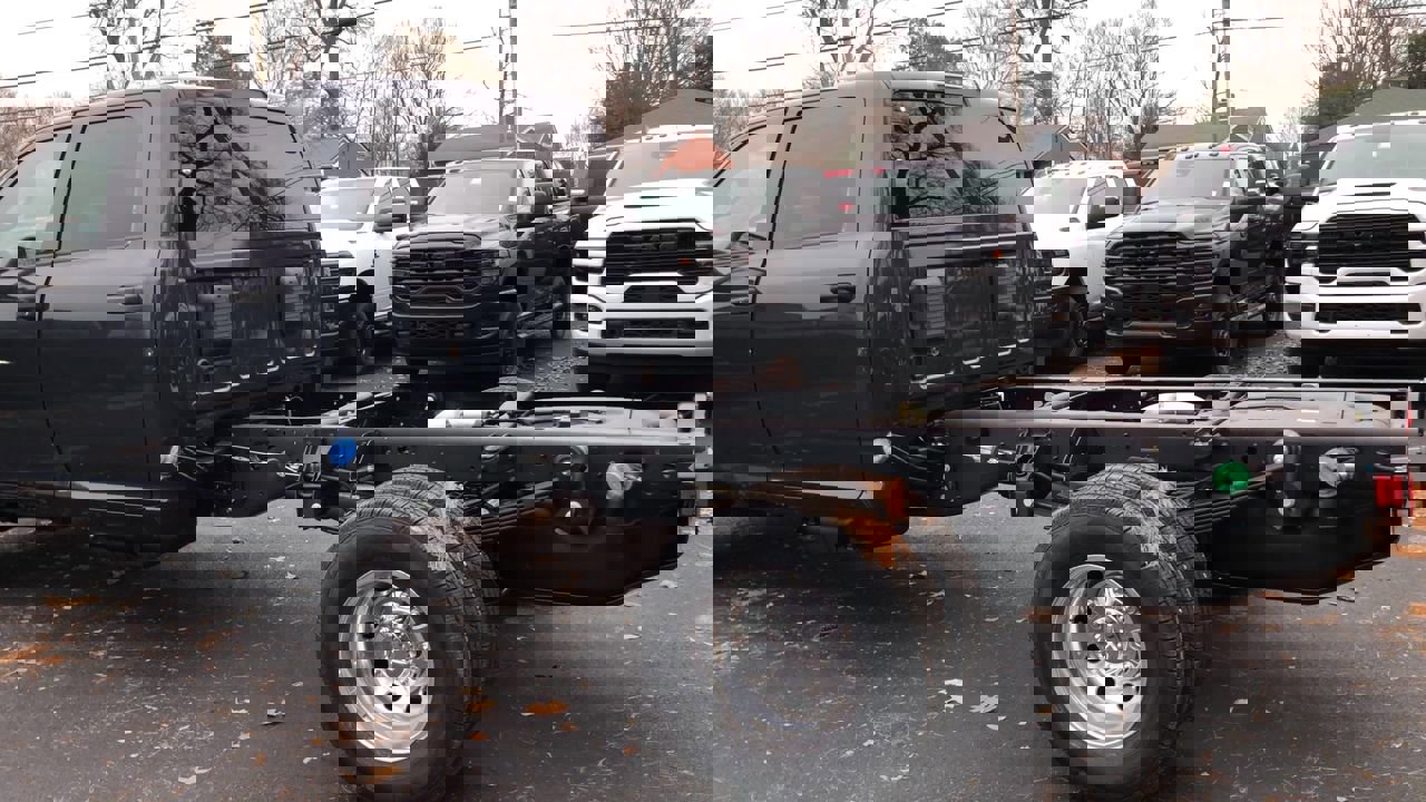 New 2026 RAM 3500 Tradesman w/ Chrome Appearance Group image 5