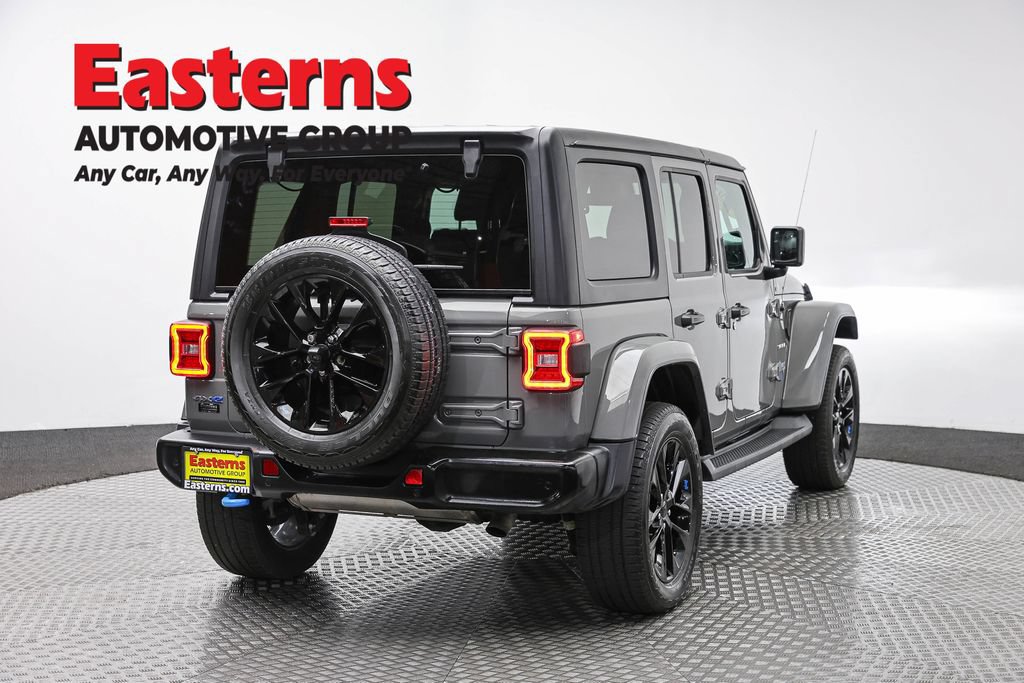 Used 2022 Jeep Wrangler Unlimited Sahara w/ Cold Weather Group AWD/4WD image 5