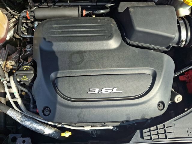 Used 2018 Chrysler Pacifica Touring-L image 26