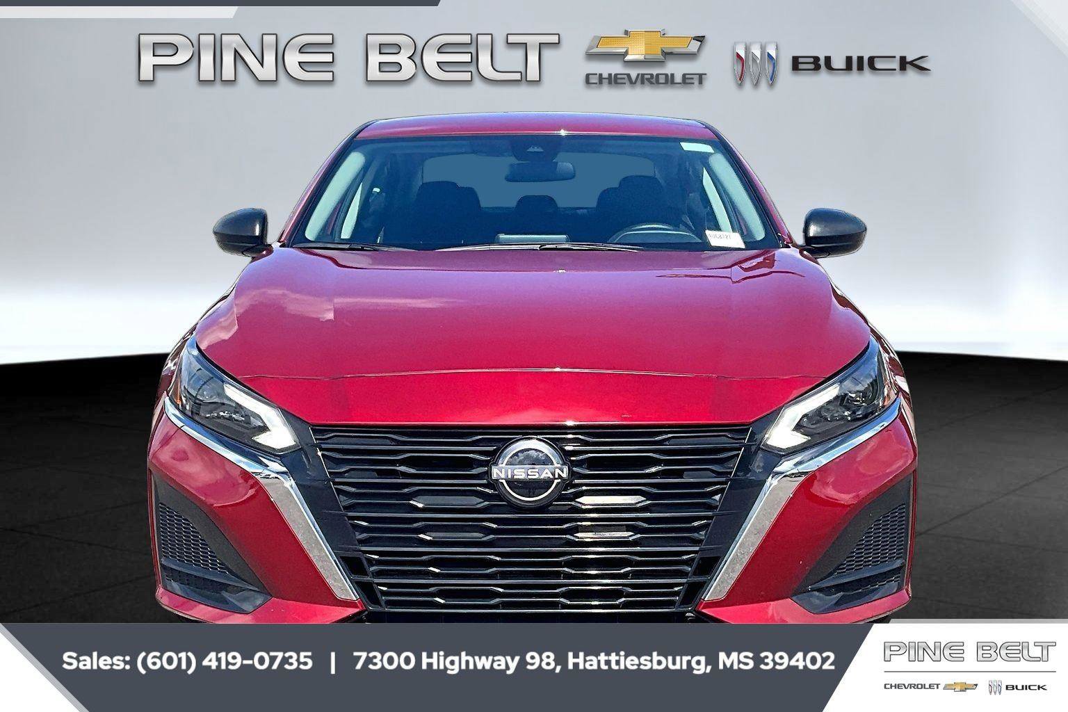 Used 2025 Nissan Altima 2.5 SV image 3