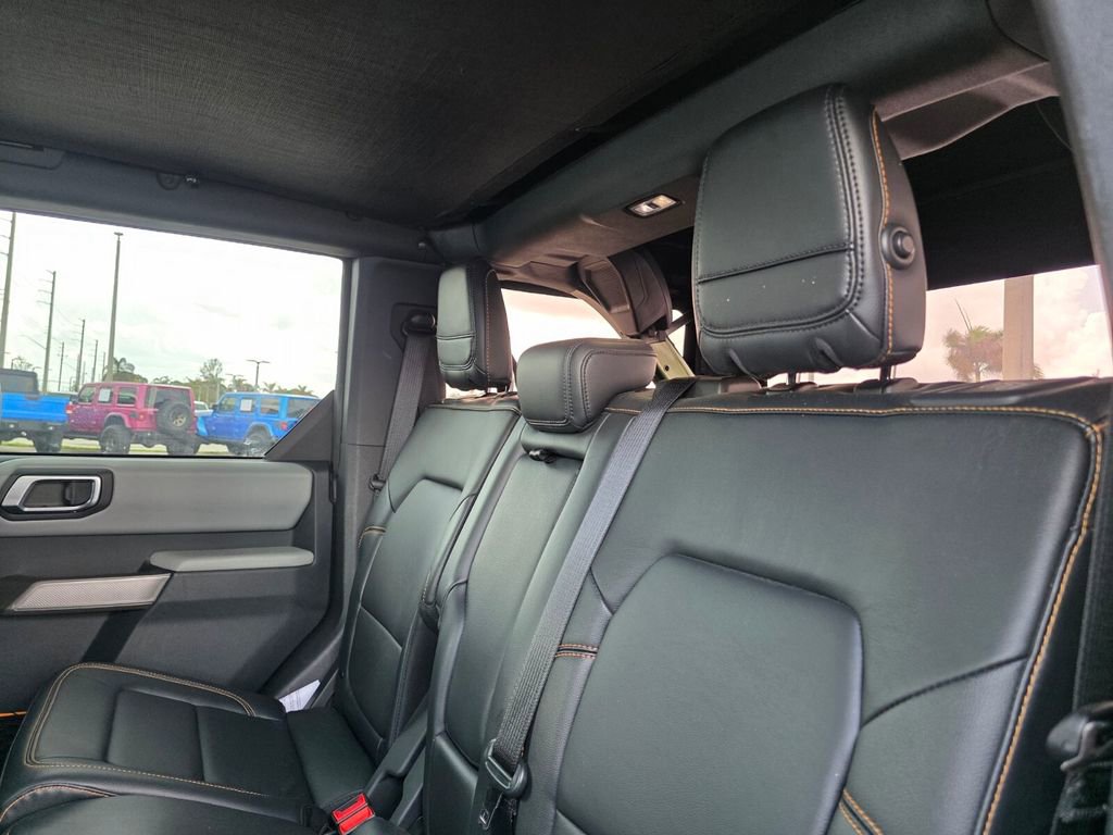 Used 2022 Ford Bronco Badlands image 17
