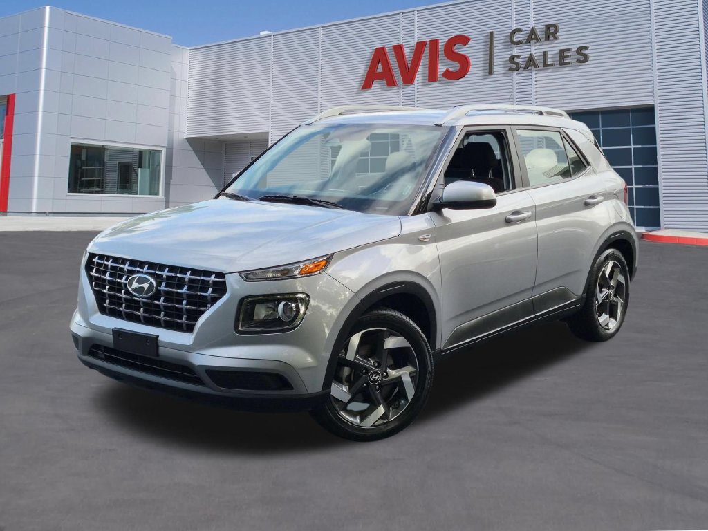 Used 2025 Hyundai Venue SEL FWD image 1