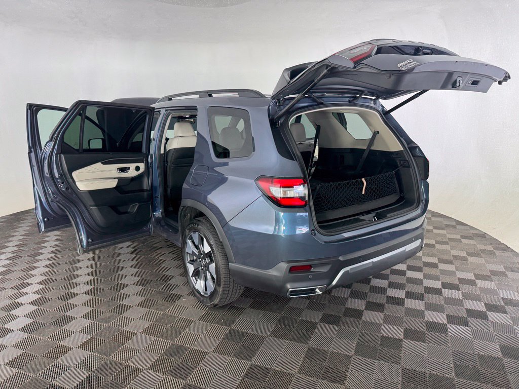 Used 2026 Honda Pilot Touring image 15