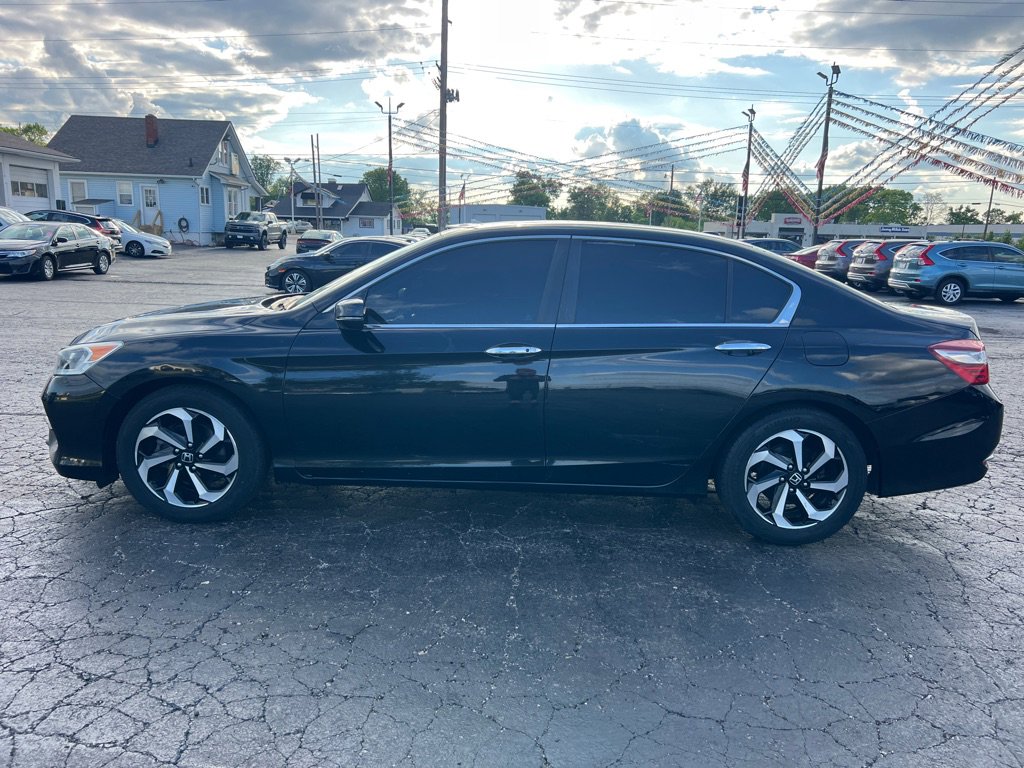 Used 2017 Honda Accord EX image 4