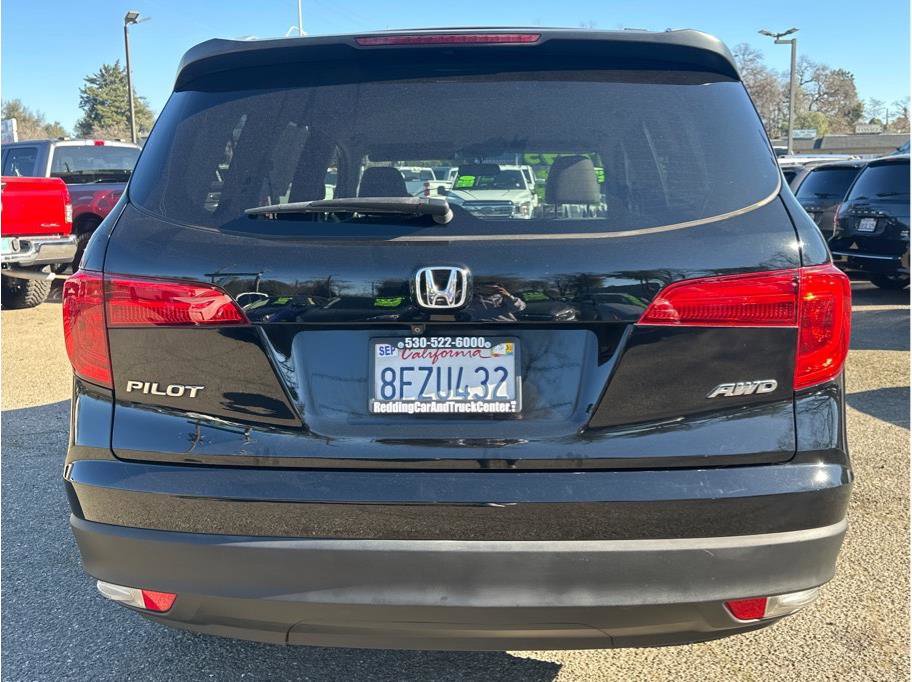 Used 2018 Honda Pilot LX image 6
