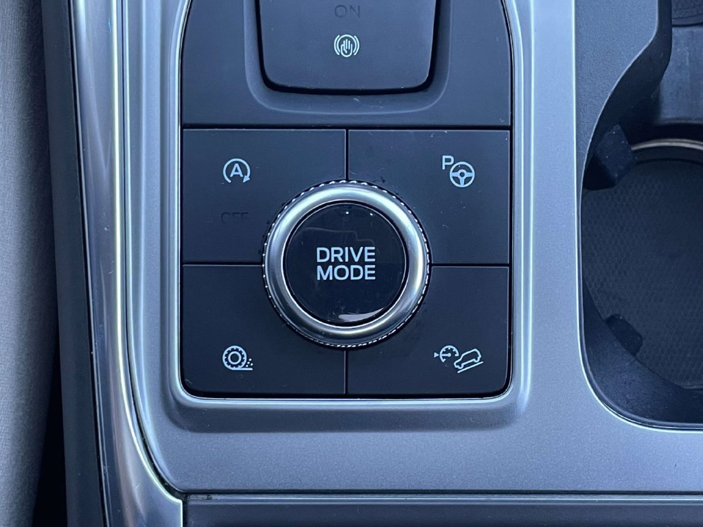 Used 2020 Ford Explorer Platinum w/ Premium Technology Package AWD/4WD image 33