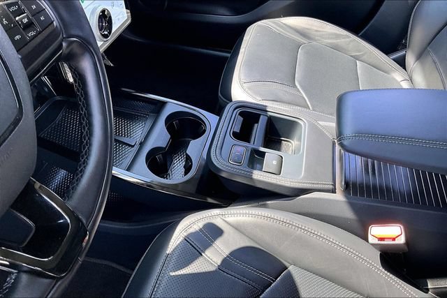 Used 2025 Ford Mustang Mach-E Premium RWD image 18