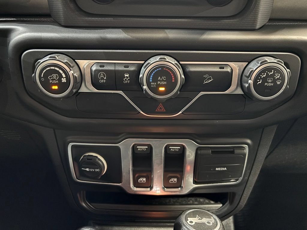 Used 2019 Jeep Wrangler Sport AWD/4WD image 19