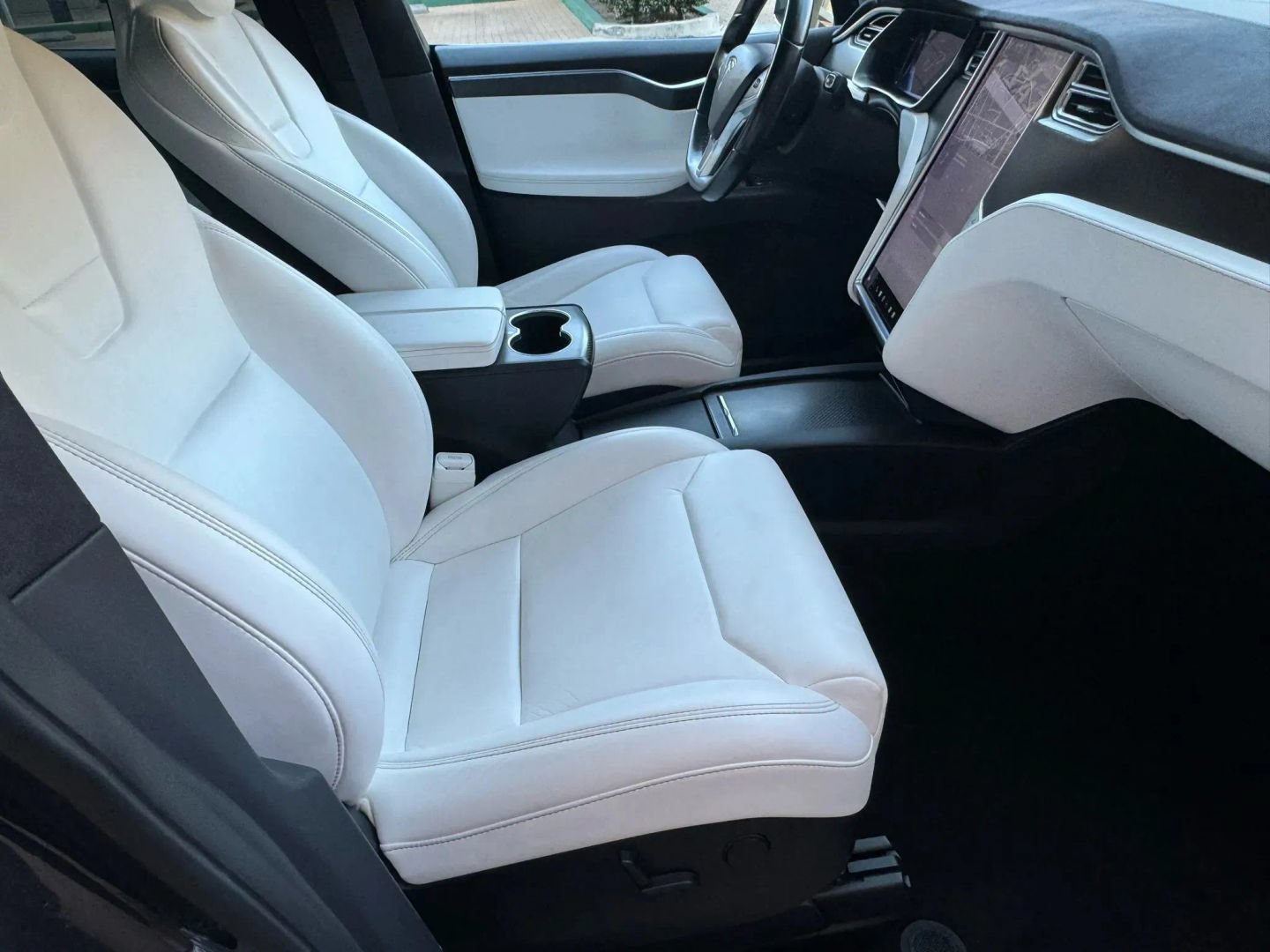 Used 2018 Tesla Model X 100D AWD/4WD image 13