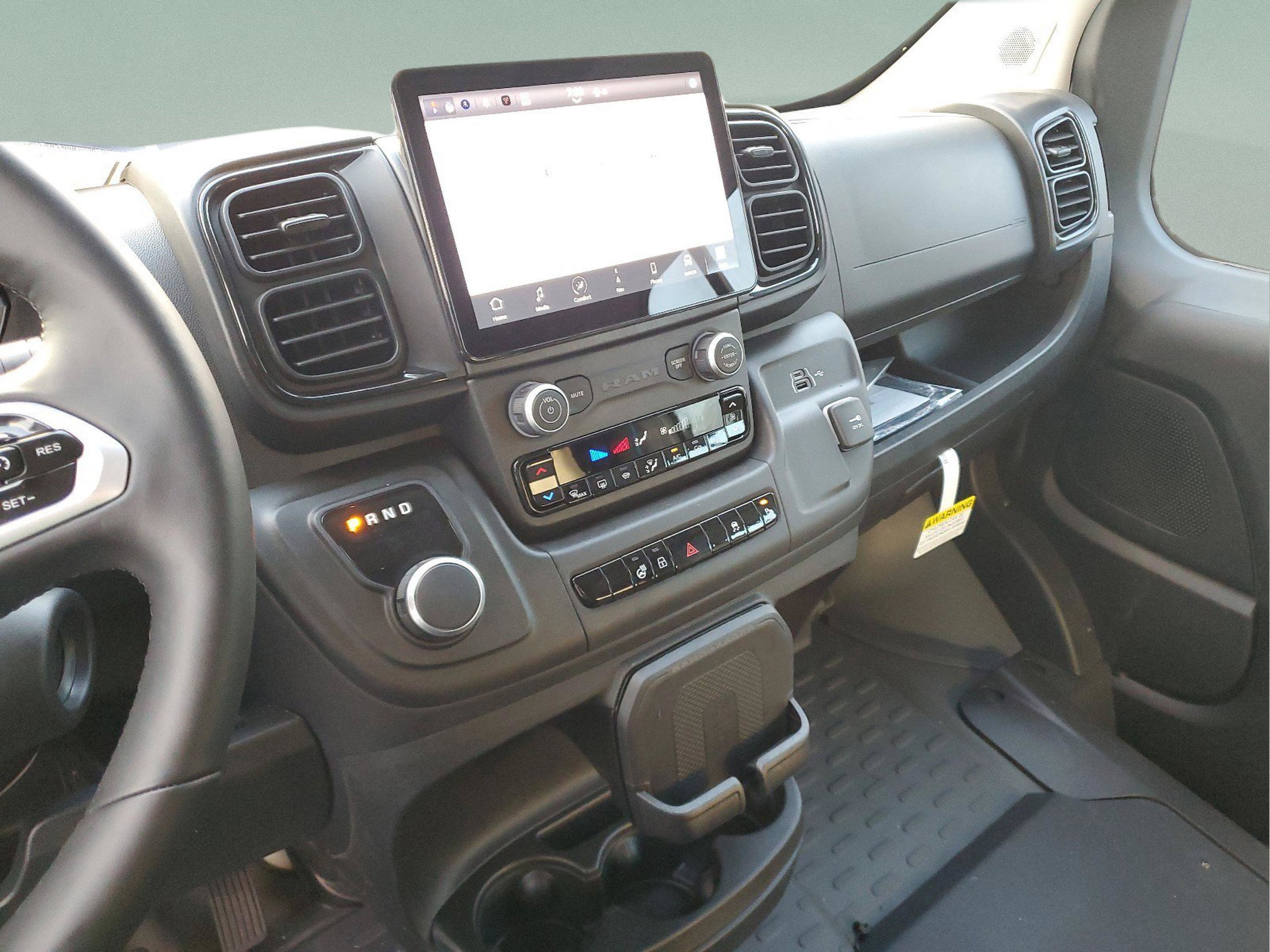 New 2025 RAM ProMaster 3500 FWD image 9