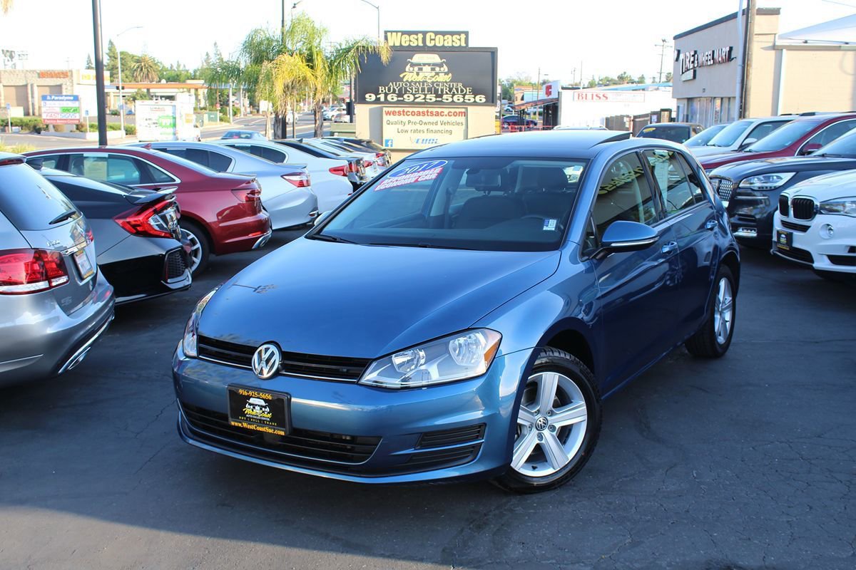 Used 2017 Volkswagen Golf Wolfsburg Edition FWD image 37