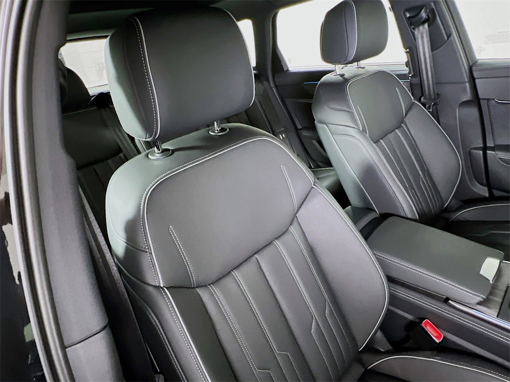 New 2025 Audi A6 3.0T allroad Prestige image 28