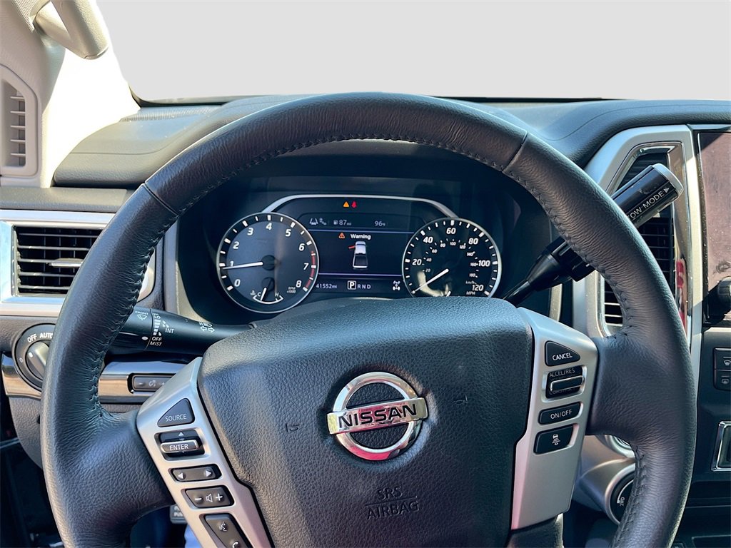Used 2021 Nissan Titan SV w/ SV Convenience Package image 11