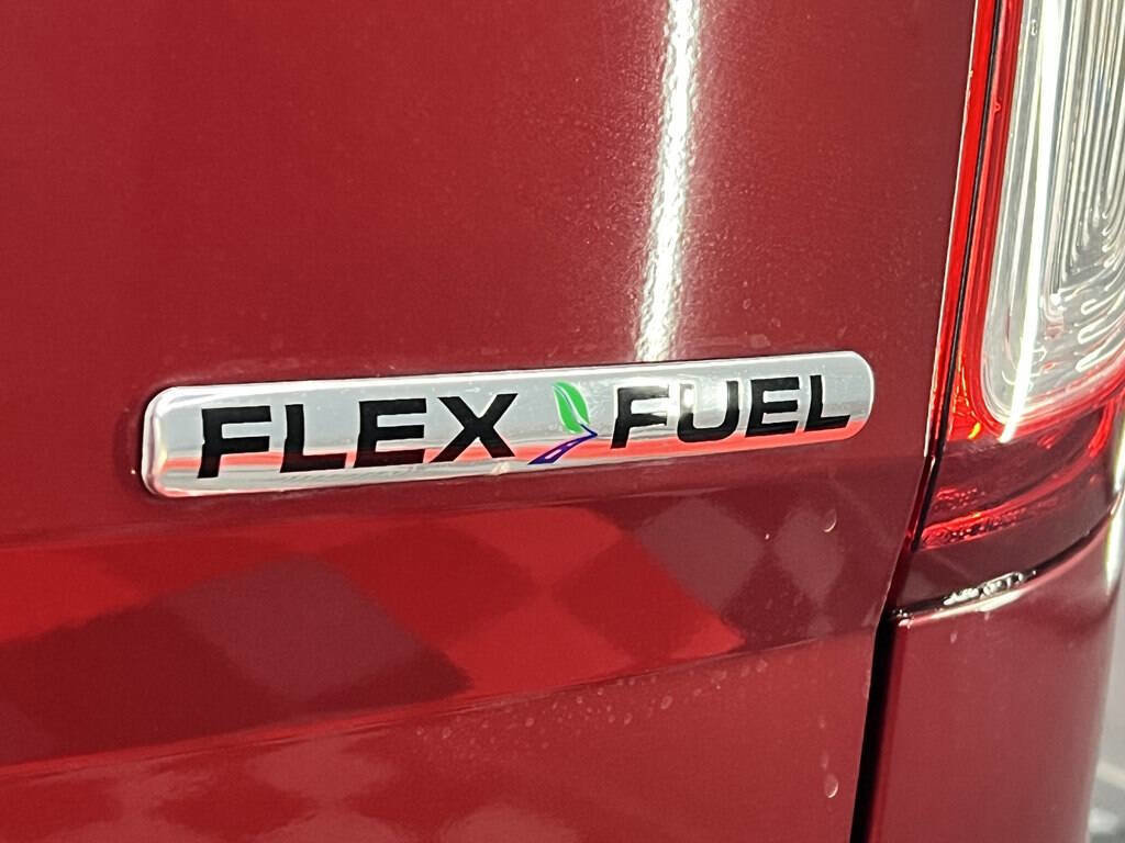 Used 2015 Ford Explorer XLT w/ Equipment Group 202A image 34