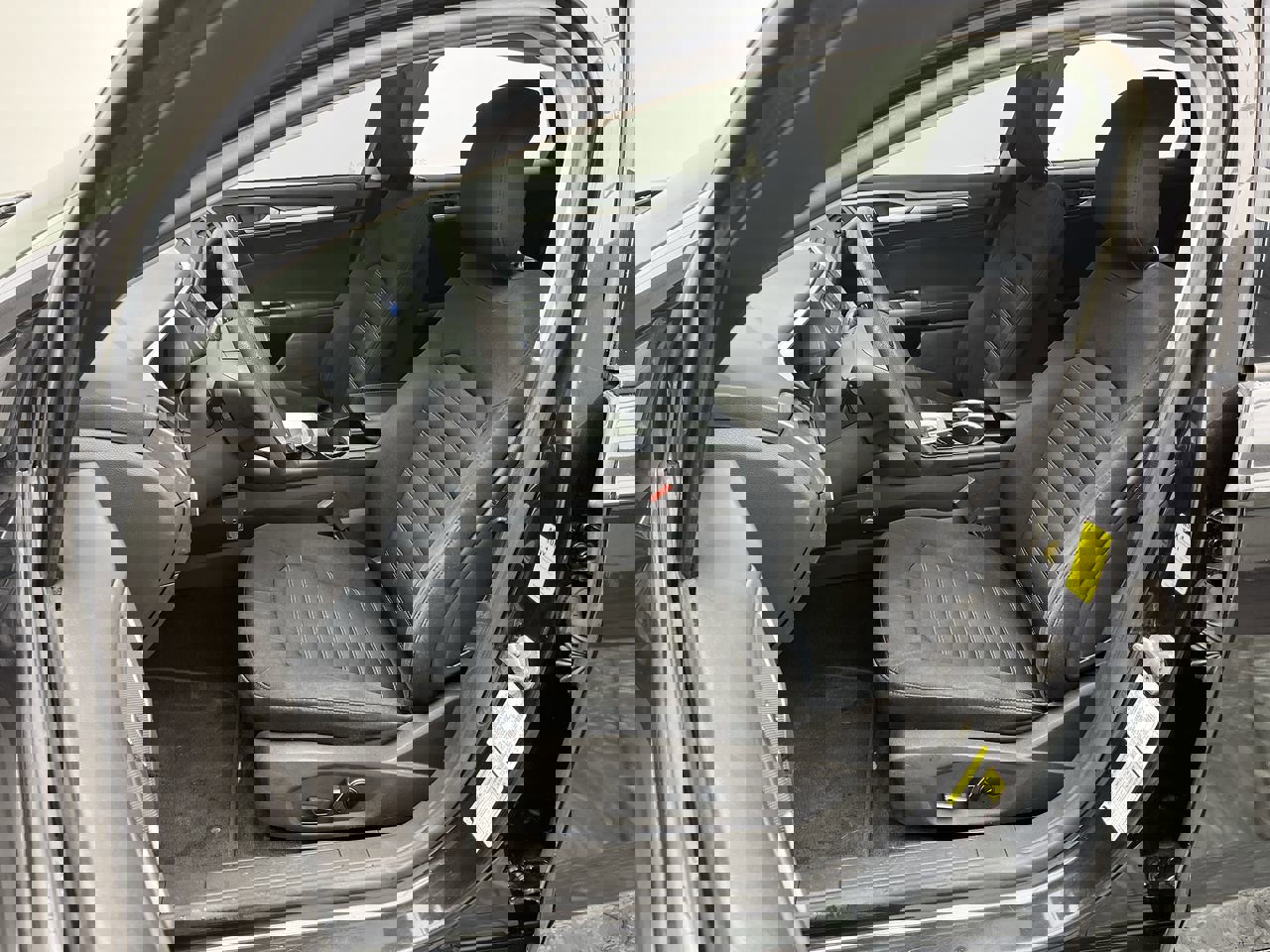 Used 2013 Ford Fusion SE image 9