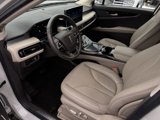 Used 2022 Lincoln Nautilus AWD image 17
