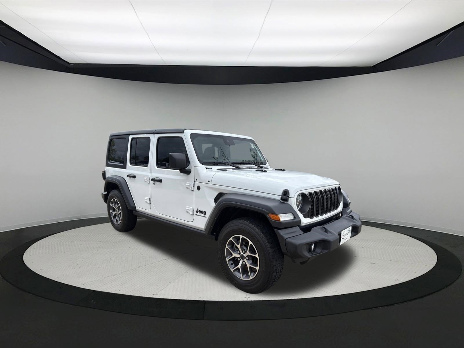 Used 2024 Jeep Wrangler Unlimited Sport AWD/4WD image 4