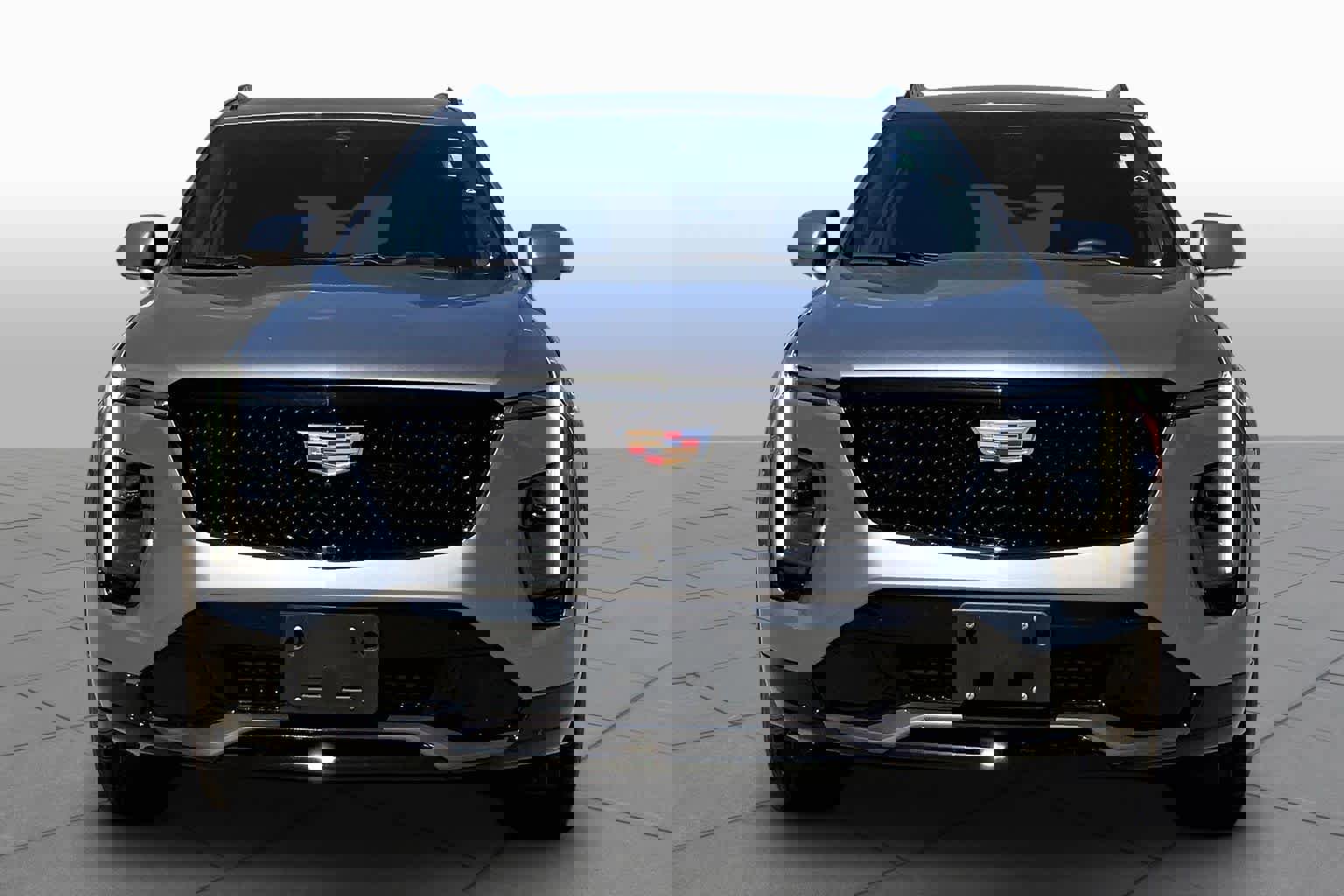 Used 2025 Cadillac XT4 Sport w/ Technology Package image 3