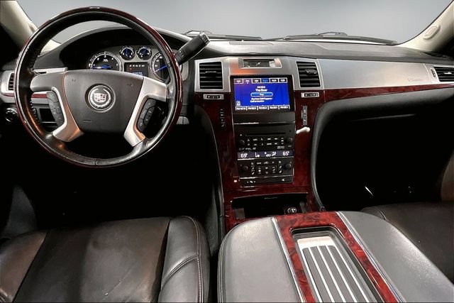 Used 2013 Cadillac Escalade EXT Premium AWD/4WD image 10