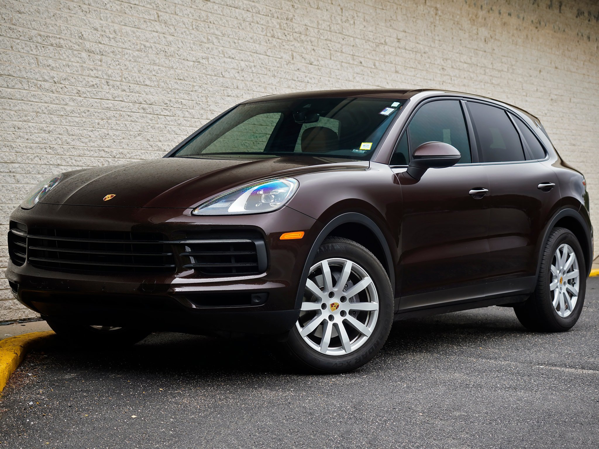 Used 2019 Porsche Cayenne AWD/4WD image 2