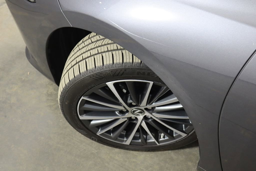 Used 2023 Lexus ES 250 w/ Premium Package image 42