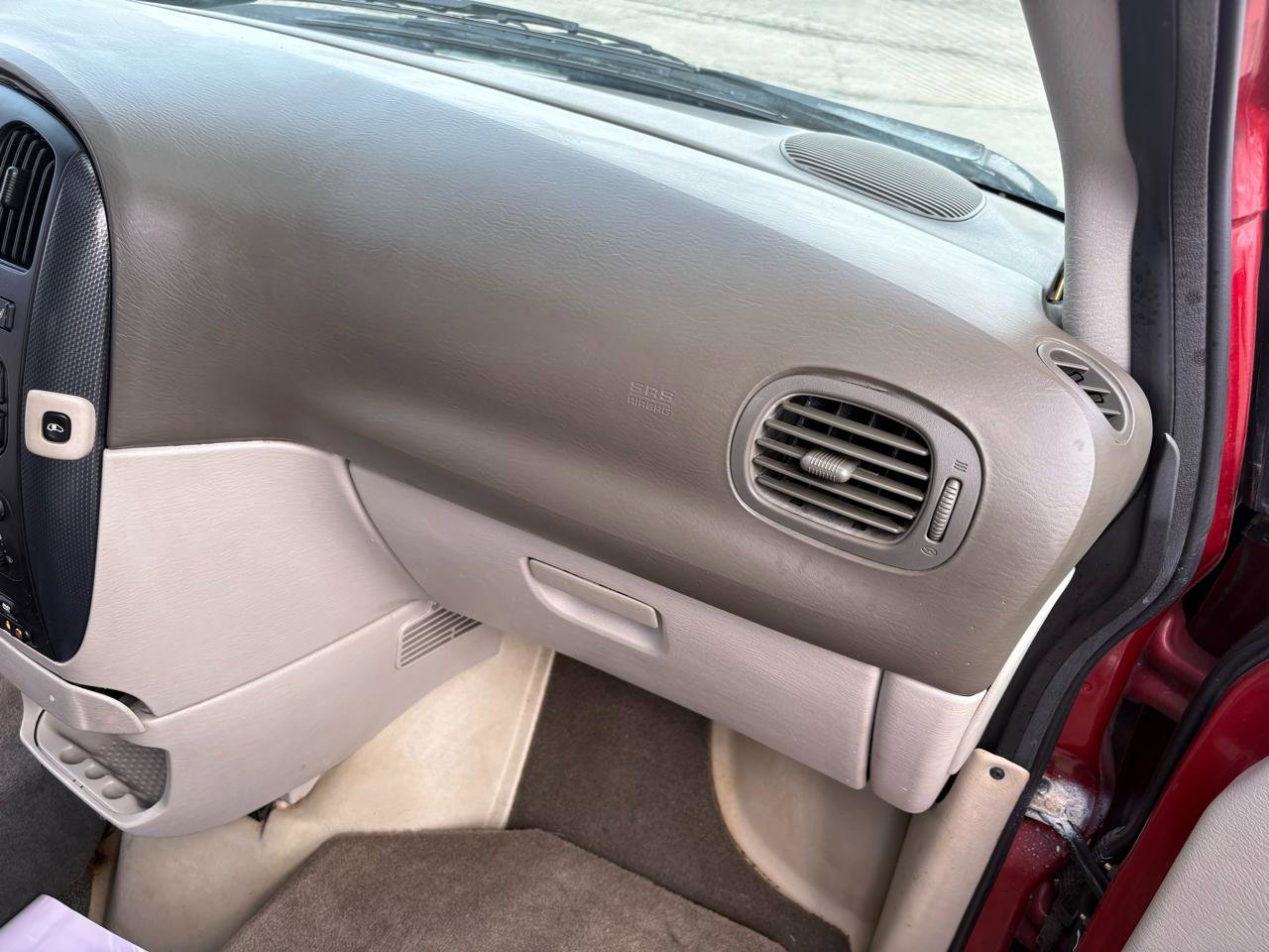 Used 2005 Dodge Grand Caravan SXT image 26