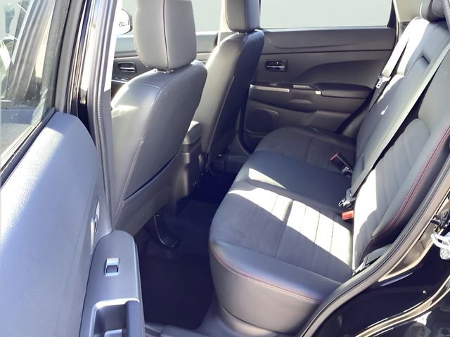 Used 2024 Mitsubishi Outlander Sport SE image 13