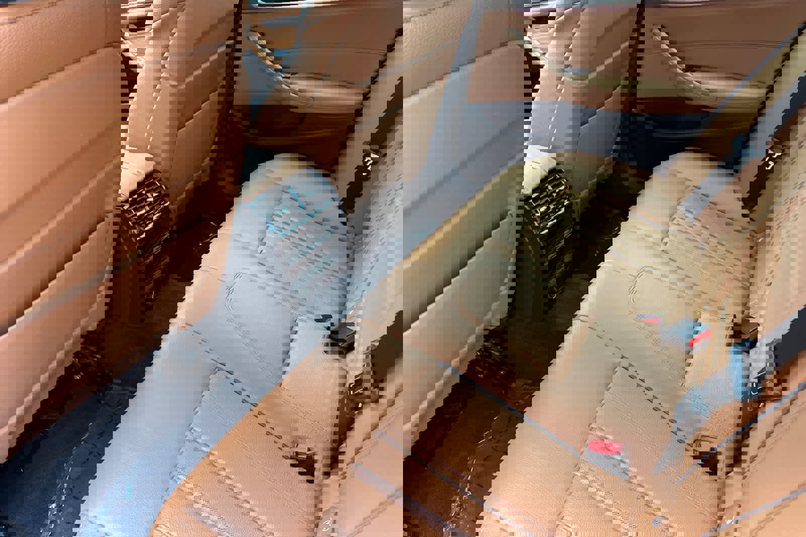 Used 2018 BMW 530e image 4