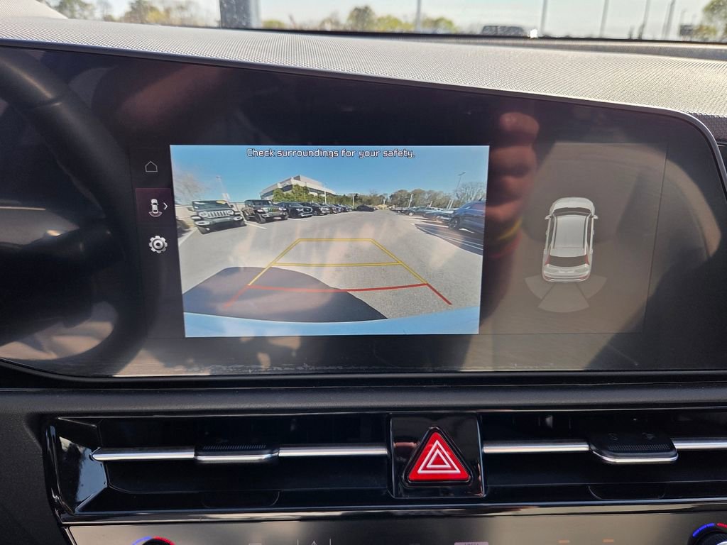 Used 2023 Kia Niro EX FWD image 19