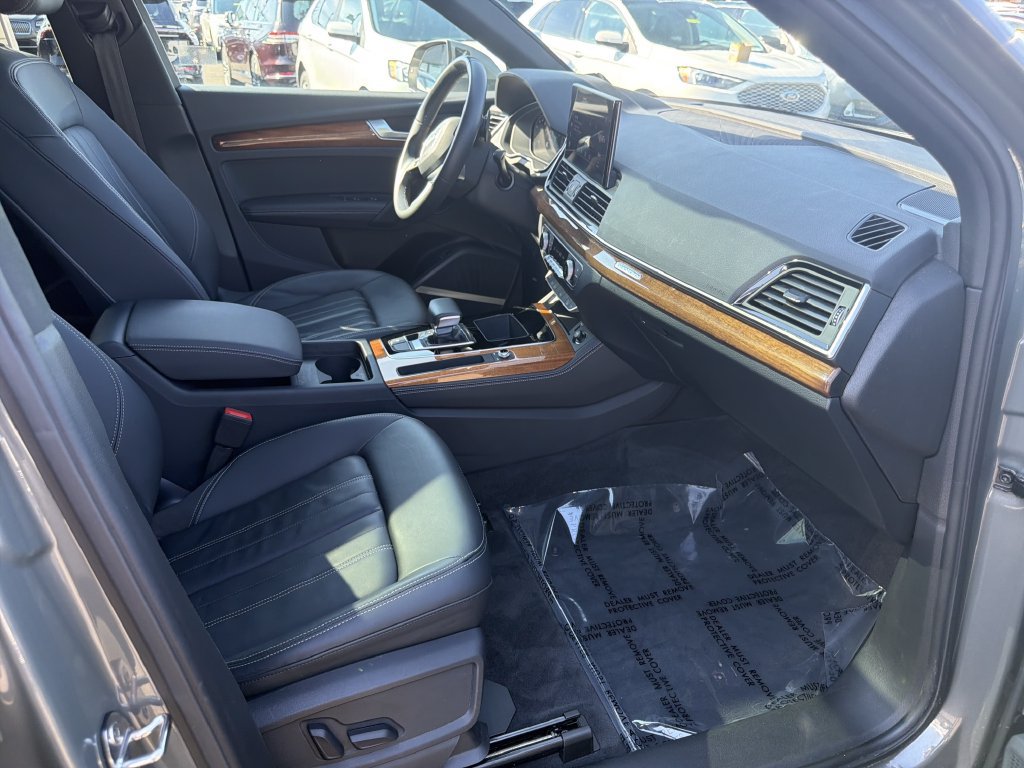 Used 2023 Audi Q5 2.0T Premium Plus w/ Premium Plus Package AWD/4WD image 15