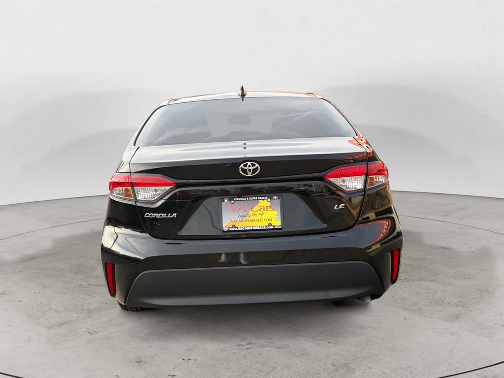 Used 2024 Toyota Corolla LE FWD image 4