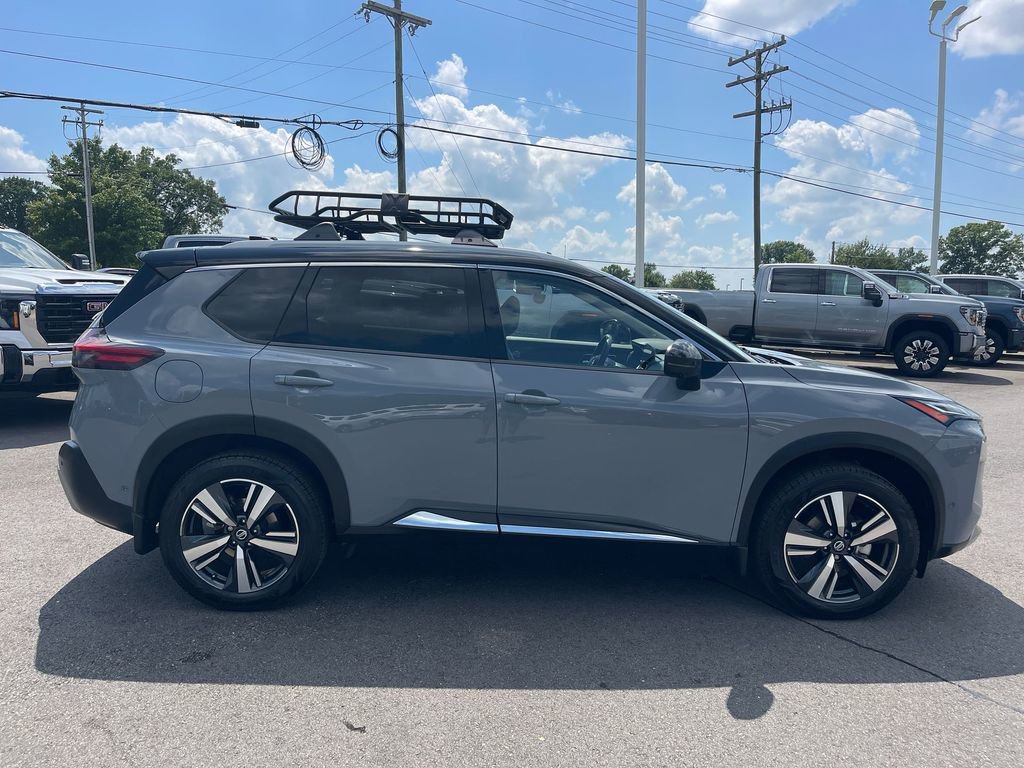 Used 2021 Nissan Rogue Platinum image 6