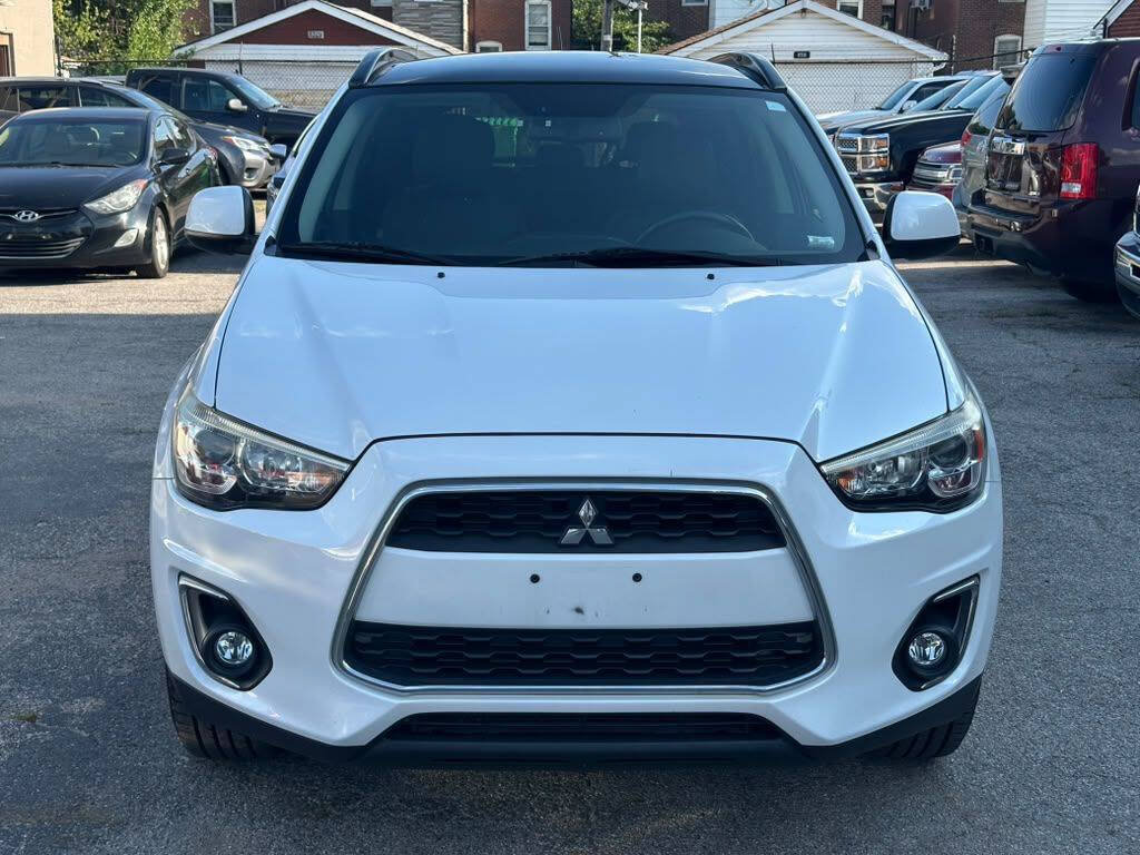 Used 2013 Mitsubishi Outlander Sport SE AWD/4WD image 2