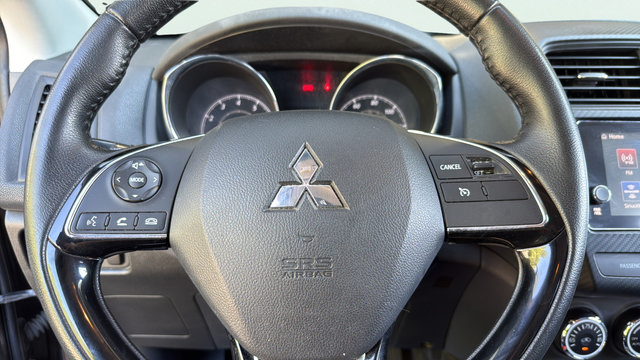 Used 2019 Mitsubishi Outlander Sport SE FWD image 17
