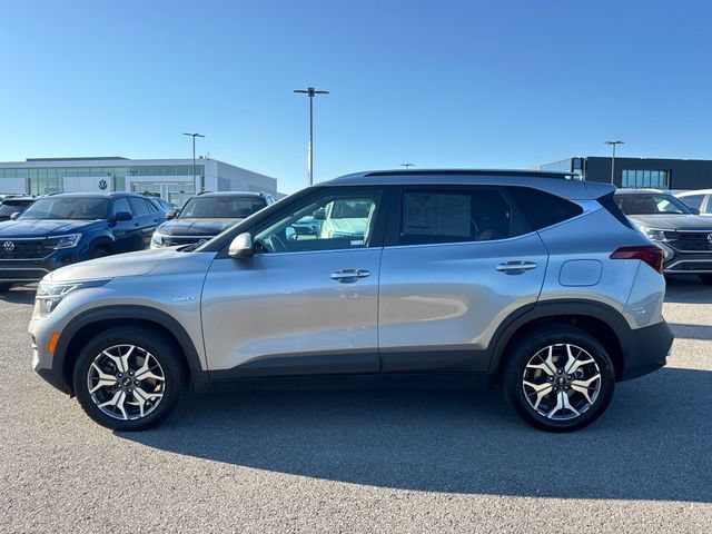 Used 2021 Kia Seltos EX AWD/4WD image 2