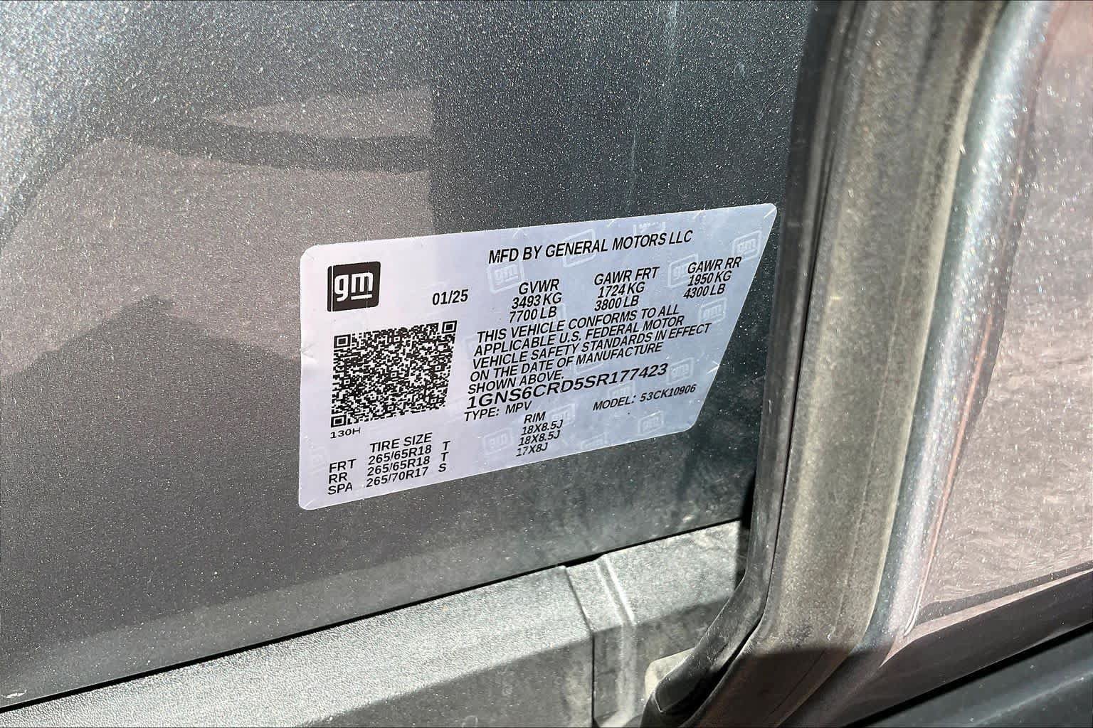 Used 2025 Chevrolet Suburban LT AWD/4WD image 31
