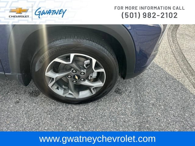 Used 2024 Chevrolet Trax LT w/ Driver Confidence Package FWD image 12