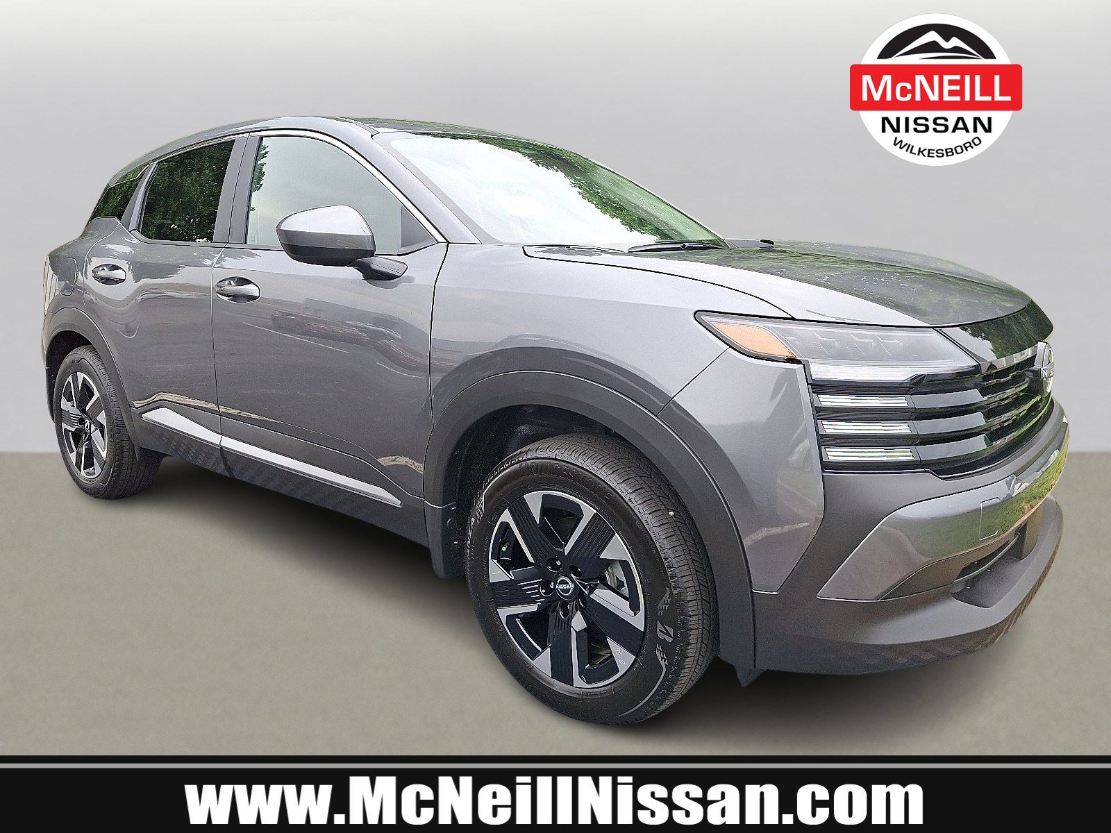 New 2025 Nissan Kicks SV