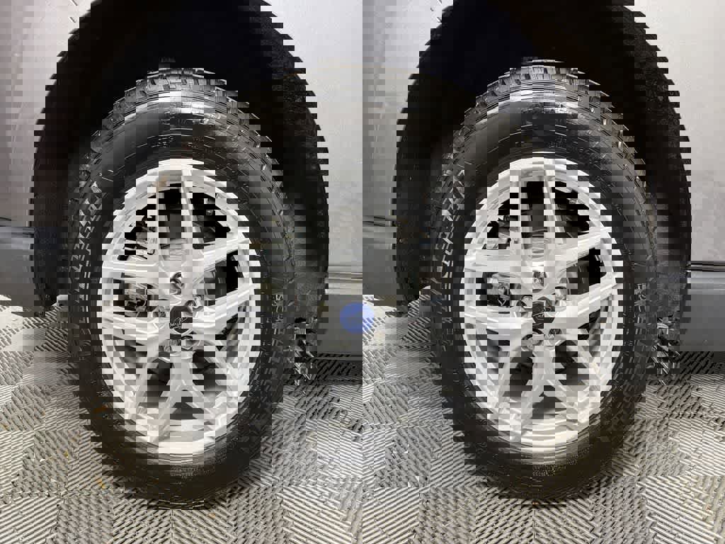 Used 2021 Ford Edge SEL w/ Convenience Package image 15